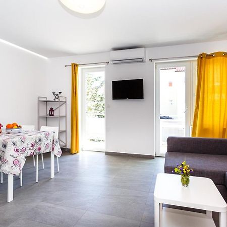 Golden Island Apartments Krk Town Zewnętrze zdjęcie
