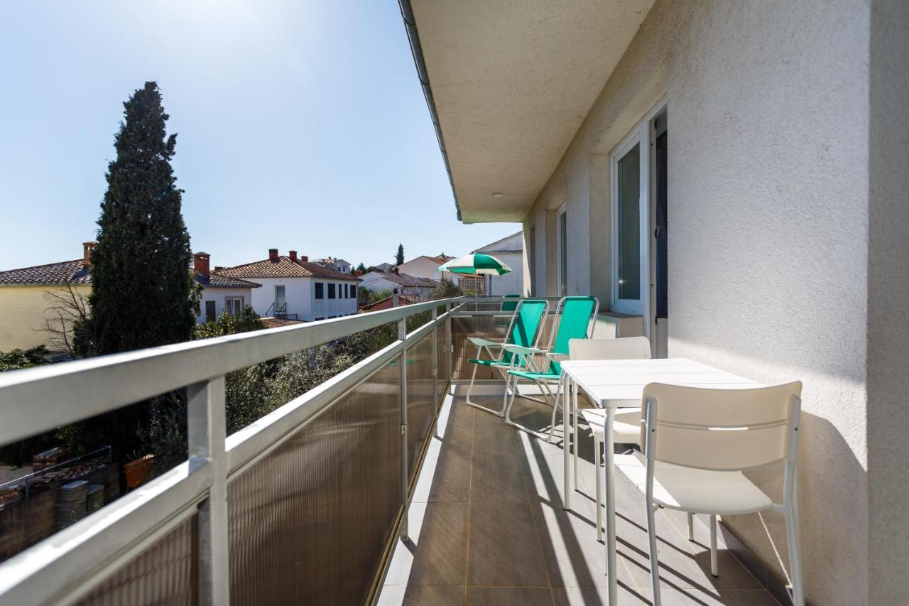 Golden Island Apartments Krk Town Zewnętrze zdjęcie